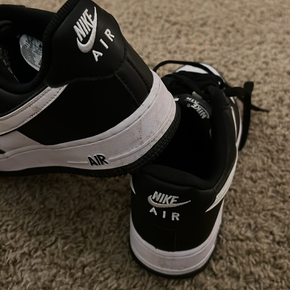 Nike Air Force 1 ‘07 size 8 panda colorway - Picture 6 of 8